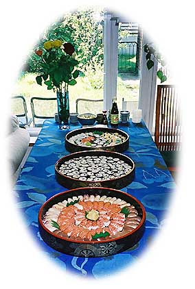 Japanilaisia tarjottavia